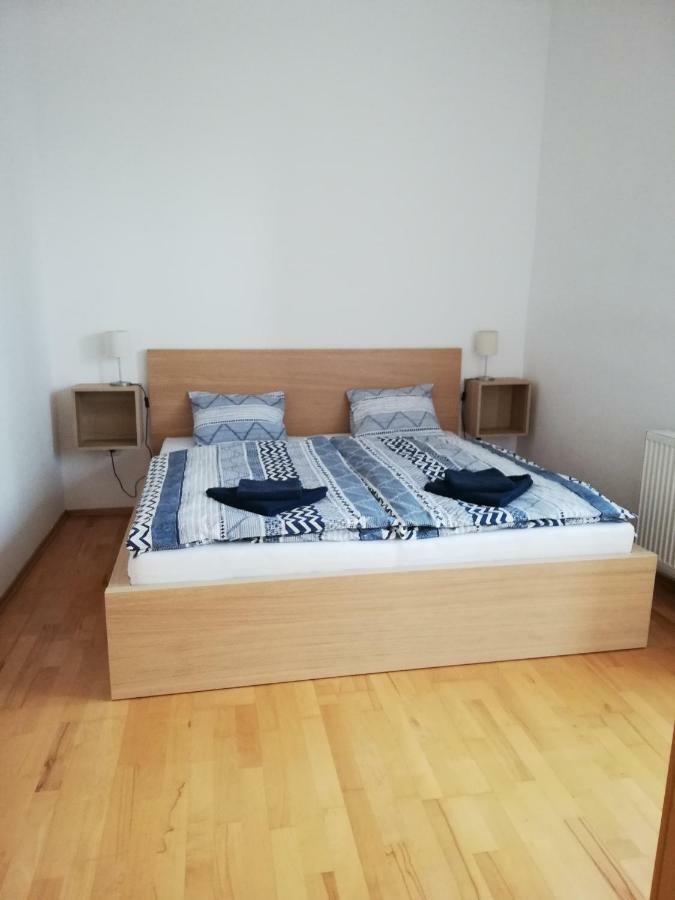 Apartmany Pod Divadlem Зноймо Экстерьер фото