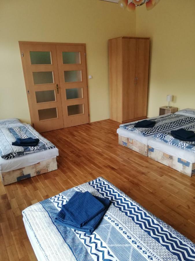 Apartmany Pod Divadlem Зноймо Экстерьер фото